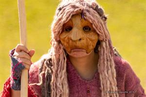 En quête des trésors des civilisations anciennes, qui vénèrent la natu