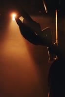 Une nuit, Roberto Zucco s’évade de la prison dans laquelle il a été in