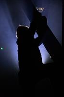 Une nuit, Roberto Zucco s’évade de la prison dans laquelle il a été in