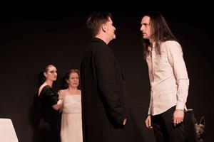 Politique, pouvoir, misogynie et ambitions personnelles font d’Antigon