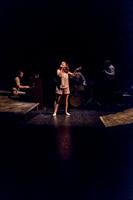 Zelda Fitgerald devant un micro