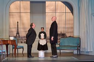 M. Follavoine, un fabricant de porcelaine, a invité à déjeuner, dans s