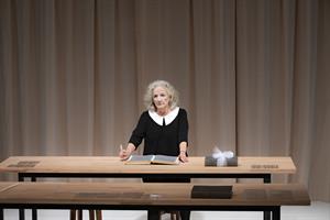 Catherine Hiegel sur scène