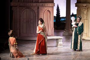 Domina, Senex et Hysterium