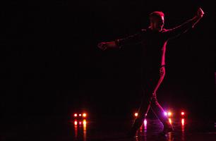 Les deux comédiens sur scène