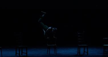 Tiraillé entre des idéaux passés et des espoirs pas tout à fait éteint