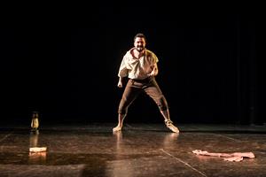 Un comédien sur scène