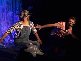 Les deux interpètes sur scène