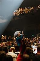 Après Queen, Elton John et JJ Goldman, Richard Walter Productions relè