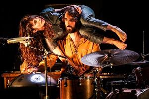 Alice barraud et joueur de betterie