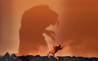 Romie Estèves incarne Haru, cette femme qui erre... Qui est-elle ? Ses