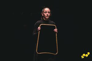 C'est l'histoire d'une expatriée qui n'essaie pas d'oublier d'où elle 