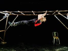 Juste une femme, c’est la rencontre du cirque et du documentaire sonor