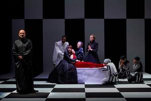 Roméo et Juliette, conte fantastique, drame familial et satire sociale