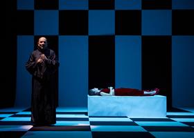 Roméo et Juliette, conte fantastique, drame familial et satire sociale