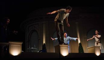 Les comédiens sur scène