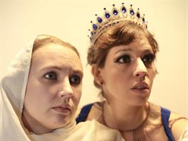 Bérénice et sa suivante