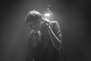 Entre profondeur et dérision, ce spectacle est comme un kaléidoscope d