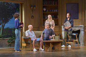 Sébastien passe un week-end avec des amis d’enfance. Ils se souviennen