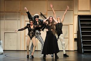 Elles renversent les rôles, bouleversent l’ordre établi, désobéissent 