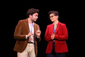 Gare aux dangers de la propagande 3.0 ! Avec cette satire en forme de 