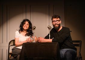 Des comédiens sur scène