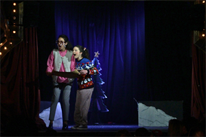 Plongez dans l’aventure givrée de Marly au pôle Nord, un spectacle mus