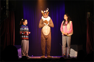 Plongez dans l’aventure givrée de Marly au pôle Nord, un spectacle mus