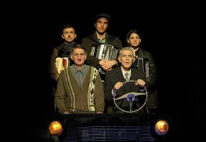 1958, à Noeux-les-Mines, petite ville minière du Nord de la France. Pi