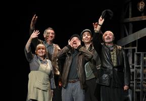 1958, à Noeux-les-Mines, petite ville minière du Nord de la France. Pi