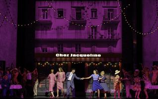 Compositeur et parolier américain, Jerry Herman a connu son premier su