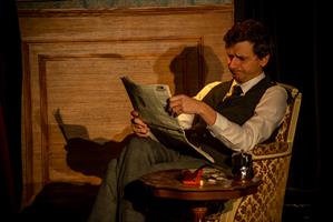 Le richissime Charles Baskerville est retrouvé mort sur les plaines du