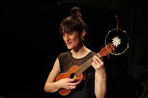 Comédienne sur scène