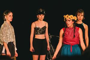 La troupe