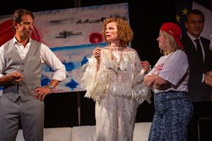 La troupe du JT de trop