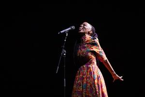 Bwanga Pilipili sur scène