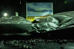 Le tg STAN, l’inclassable compagnie flamande, revisite À propos d’Elly