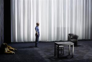 Deux jeunes filles font un pacte d’amitié si puissant qu’il défie les 