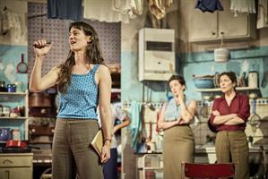 Des femmes sur scène