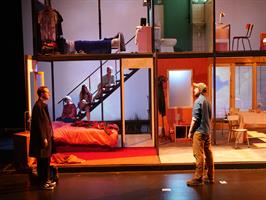 Guillaume Barbot et la Compagnie Coup de Poker revisite la pièce de th