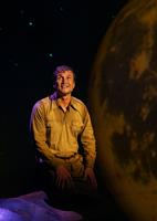 Un spectacle vibrant, entre ciel et sable, qui retrace la vie de Saint