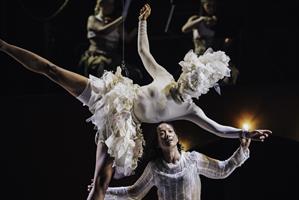 Pomme aux Bouffes du Nord