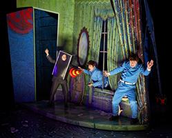 Librement inspirée par l’affaire Carlos Ghosn, Romane Nicolas écrit da