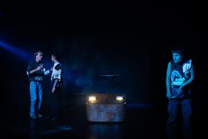 La troupe de Fin, fin et fin