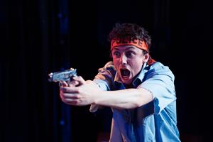 La troupe de Fin, fin et fin