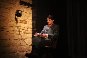 Des comédiens sur scène