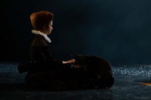 Une personne jouant de la musique