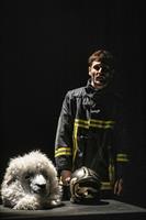 Un jeune chanteur se prépare à interpréter un opéra consacré à Abel et