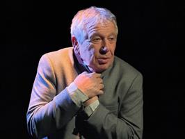 L’œuvre de Primo Levi n’est pas une fiction. Elle est un cri, un témoi