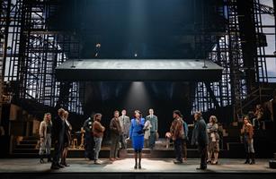 La Seine Musicale présente une production spectaculaire complète, mett